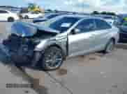 2017 Toyota Camry XLE z VIN 4T1BF1FK1HU660134, wystawiony jako IAAI lot #43300739 z przebiegiem 121 817 mil mil oraz . Historia ofert i sprzedaży dostępna na DreamBid. Obrazek 2.