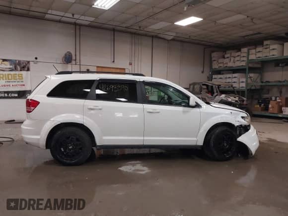 2010 Dodge Journey SXT with VIN 3D4PH5FV4AT253661, listed as a IAAI auction lot 42693390 with 139,290 mi miles and . Bid and sale history available at DreamBid. Image 13.