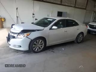 2015 Chevrolet Malibu LTZ z VIN 1G11F5SLXFF325907, wystawiony jako Copart lot #85740195 z przebiegiem 136 763 mil mil oraz Szkoda całkowita • Salvage title. Historia ofert i sprzedaży dostępna na DreamBid. Obrazek 1.