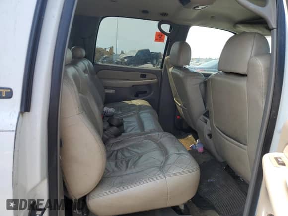 2002 Chevrolet Suburban LT с VIN 1GNFK16Z92J127432, выставлен на аукционе Copart как лот 71276475 с пробегом 251 603 миль миль и Списание • Salvage title. История ставок и продаж доступна на DreamBid. Изображение 11.