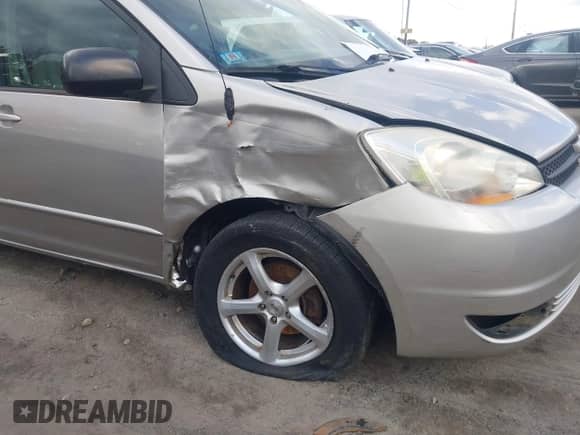 2005 Toyota Sienna LE with VIN 5TDBA23C35S044327, listed as a IAAI auction lot 43467749 with 87,786 mi miles and . Bid and sale history available at DreamBid. Image 6.