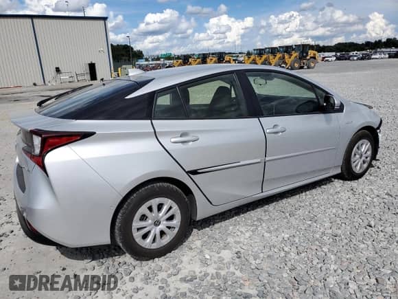2020 Toyota Prius L Eco with VIN JTDKARFU8L3112410, listed as a Copart auction lot 83800475 with 32,318 mi miles and Salvage title. Bid and sale history available at DreamBid. Image 3.
