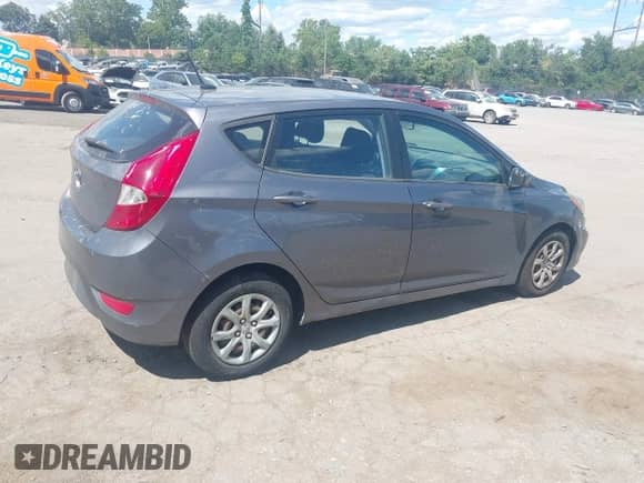 2014 Hyundai Accent GS с VIN KMHCT5AE4EU195754, выставлен на аукционе IAAI как лот 43093183 с пробегом 128 141 миль миль и . История ставок и продаж доступна на DreamBid. Изображение 4.