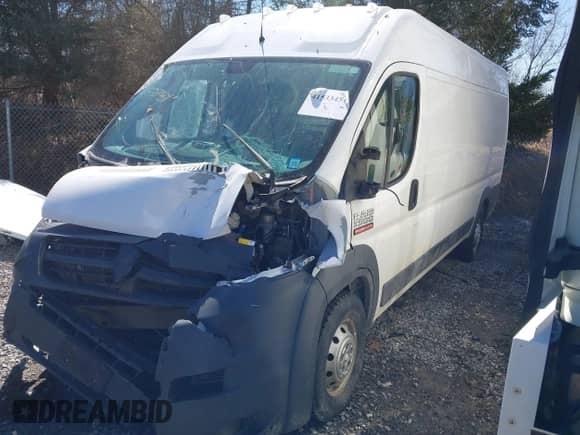 2018 Ram ProMaster Cargo z VIN 3C6URVJG6JE141767, wystawiony jako IAAI lot #41533451 z przebiegiem 92 184 mil mil oraz . Historia ofert i sprzedaży dostępna na DreamBid. Obrazek 18.