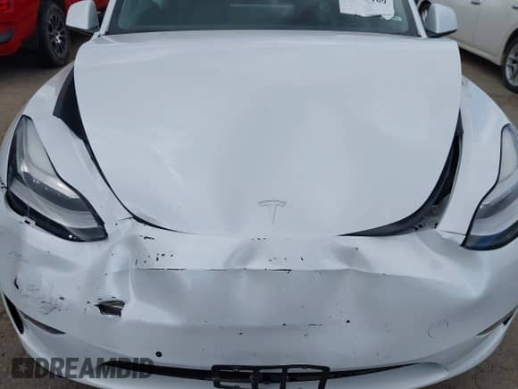 2021 Tesla Model Y Long Range with VIN 5YJYGDEE0MF095080, listed as a IAAI auction lot 42931169 with Not provided miles and . Bid and sale history available at DreamBid. Image 6.