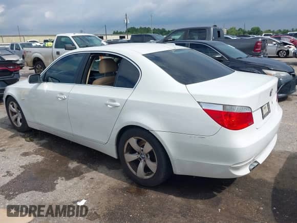2007 BMW 5 Series 525i с VIN WBANE53527CW66293, выставлен на аукционе IAAI как лот 42837436 с пробегом 104 347 миль миль и . История ставок и продаж доступна на DreamBid. Изображение 3.