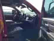 2025 Ram 1500 Rebel z VIN 1C6SRFLP1SN695600, wystawiony jako IAAI lot #42735761 z przebiegiem Nie podano mil oraz . Historia ofert i sprzedaży dostępna na DreamBid. Obrazek 5.