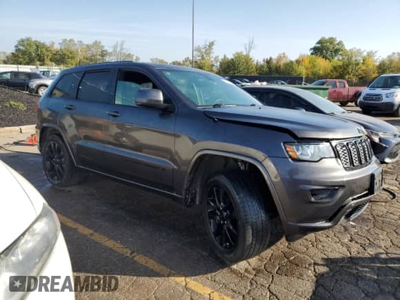 2017 Jeep Grand Cherokee Laredo with VIN 1C4RJFAG7HC768278, listed as a Copart auction lot 80837425 with 106,092 mi miles and Clean title. Bid and sale history available at DreamBid. Image 4.