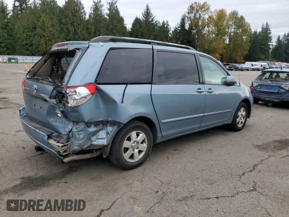 2008 Toyota Sienna XLE z VIN 5TDZK22C48S172092, wystawiony jako Copart lot #82736135 z przebiegiem 181 965 mil mil oraz Szkoda całkowita • Salvage title. Historia ofert i sprzedaży dostępna na DreamBid. Obrazek 3.