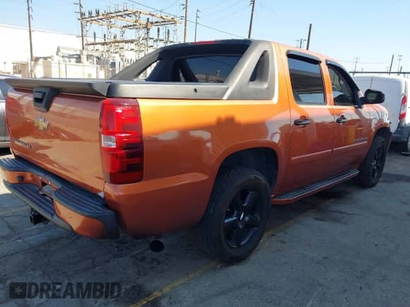 2007 Chevrolet Avalanche 3LT with VIN 3GNEC12067G202063, listed as a IAAI auction lot 43363738 with 239,853 mi miles and . Bid and sale history available at DreamBid. Image 4.