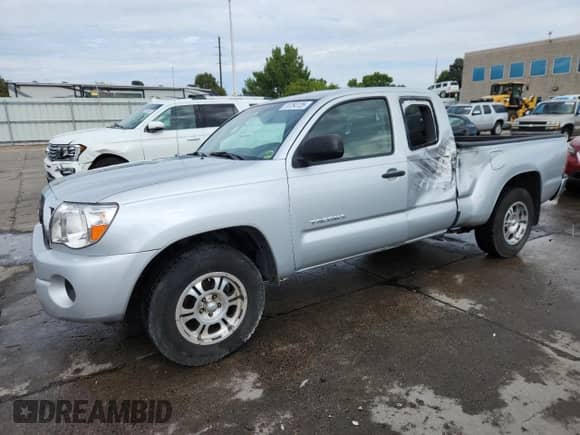 2008 Toyota Tacoma with VIN 5TETX22N88Z584835, listed as a Copart auction lot 70754125 with 152,542 mi miles and Salvage title. Bid and sale history available at DreamBid. Image 1.