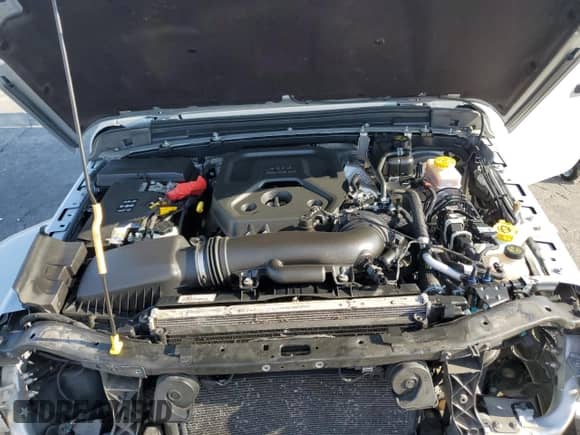 2024 Jeep Wrangler Sahara с VIN 1C4PJXEN2RW129215, выставлен на аукционе Copart как лот 69625995 с пробегом 44 323 миль миль и Списание • Salvage title. История ставок и продаж доступна на DreamBid. Изображение 12.