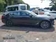 2019 BMW 5 Series 530e xDrive z VIN WBAJB1C57KB375500, wystawiony jako IAAI lot #40161096 z przebiegiem 113 690 mil mil oraz . Historia ofert i sprzedaży dostępna na DreamBid. Obrazek 13.