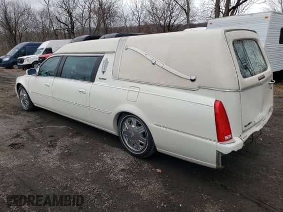 2006 Cadillac DTS Professional z VIN 1GEEH06Y56U500692, wystawiony jako Copart lot #56546565 z przebiegiem 26 810 mil mil oraz Szkoda całkowita • Salvage title. Historia ofert i sprzedaży dostępna na DreamBid. Obrazek 2.