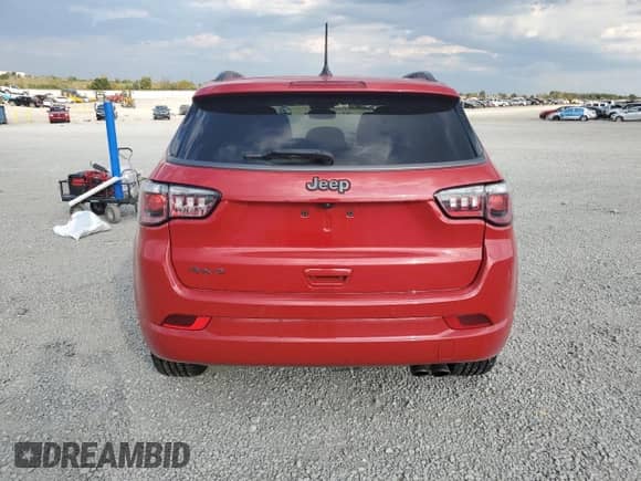 2022 Jeep Compass (RED) Edition with VIN 3C4NJDCB6NT131984, listed as a Copart auction lot 80147565 with 34,972 mi miles and Salvage title. Bid and sale history available at DreamBid. Image 6.