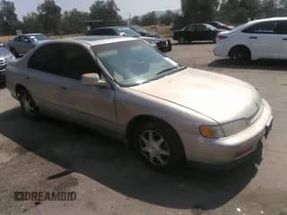 1994 Honda Accord EX with VIN JHMCD5653RC082446, listed as a IAAI auction lot 32803723 with 180,760 mi miles and . Bid and sale history available at DreamBid. Image 1.