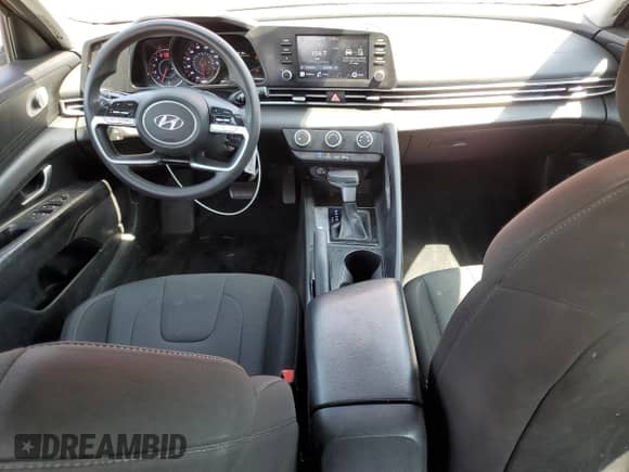 2023 Hyundai Elantra SE с VIN KMHLL4AG6PU483161, выставлен на аукционе Copart как лот 69483095 с пробегом 80 420 миль миль и Списание • Salvage title. История ставок и продаж доступна на DreamBid. Изображение 8.