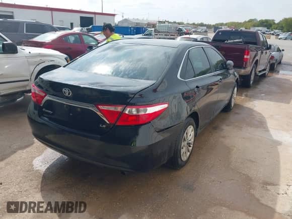 2017 Toyota Camry XSE with VIN 4T1BF1FK4HU307922, listed as a IAAI auction lot 43448567 with 194,931 mi miles and . Bid and sale history available at DreamBid. Image 4.
