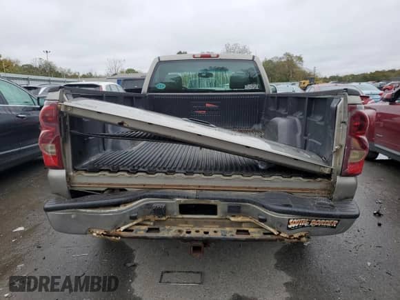 2003 Chevrolet Silverado 1500 with VIN 1GCEK14X53Z206282, listed as a Copart auction lot 82388915 with 136,545 mi miles and Salvage title. Bid and sale history available at DreamBid. Image 6.