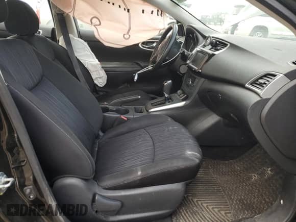 2019 Nissan Sentra S z VIN 3N1AB7AP9KY253736, wystawiony jako Copart lot #71689705 z przebiegiem 71 380 mil mil oraz Szkoda całkowita • Salvage title. Historia ofert i sprzedaży dostępna na DreamBid. Obrazek 7.