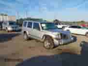 2008 Jeep Commander Limited z VIN 1J8HG58218C196860, wystawiony jako IAAI lot #43350853 z przebiegiem 145 748 mil mil oraz . Historia ofert i sprzedaży dostępna na DreamBid. Obrazek 1.