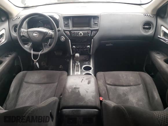 2014 Nissan Pathfinder S z VIN 5N1AR2MM1EC634809, wystawiony jako Copart lot #81756445 z przebiegiem 197 790 mil mil oraz Czysty tytuł • Clean title. Historia ofert i sprzedaży dostępna na DreamBid. Obrazek 8.