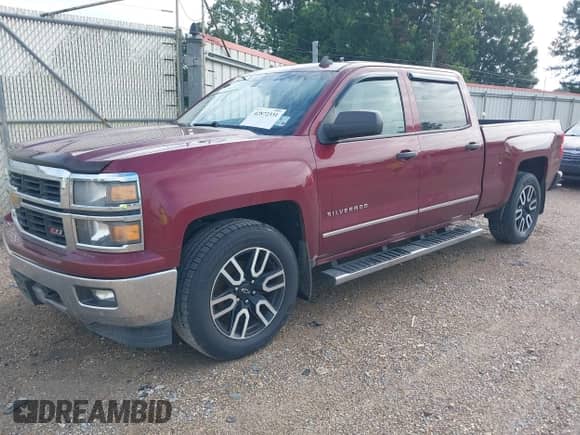 2014 Chevrolet Silverado 1500 LT z VIN 3GCPCREC8EG132505, wystawiony jako IAAI lot #42872331 z przebiegiem 149 148 mil mil oraz . Historia ofert i sprzedaży dostępna na DreamBid. Obrazek 17.