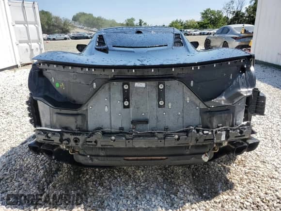 2024 Chevrolet Corvette 1LT z VIN 1G1YA2D42R5104023, wystawiony jako Copart lot #67879334 z przebiegiem 9 434 mil mil oraz Szkoda całkowita • Salvage title. Historia ofert i sprzedaży dostępna na DreamBid. Obrazek 6.