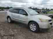 2009 Chevrolet Traverse LS z VIN 1GNEV13D59S115665, wystawiony jako Copart lot #85079465 z przebiegiem Nie podano mil oraz Nie do naprawy • Non repairable. Historia ofert i sprzedaży dostępna na DreamBid. Obrazek 4.