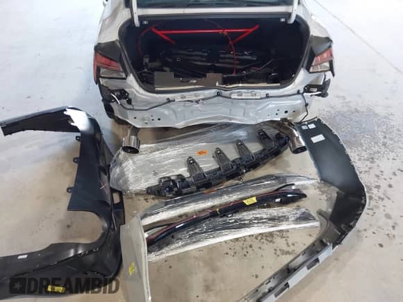 2025 Hyundai Elantra с VIN KMHLW4DK9SU033908, выставлен на аукционе IAAI как лот 43100451 с пробегом 633 миль миль и . История ставок и продаж доступна на DreamBid. Изображение 12.