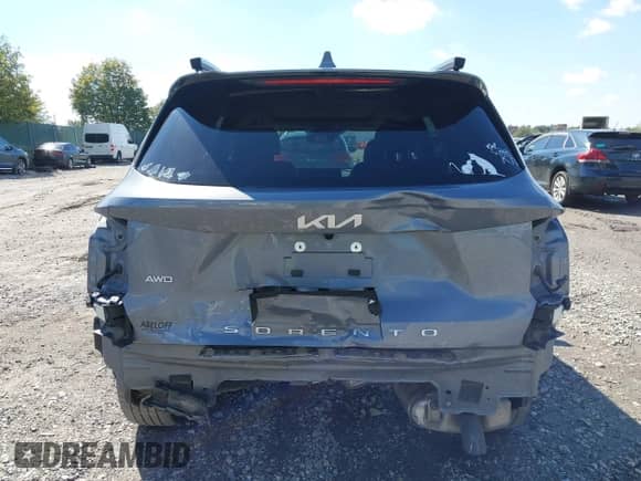 2022 Kia Sorento SX with VIN 5XYRKDLF1NG139550, listed as a IAAI auction lot 43318058 with 30,514 mi miles and . Bid and sale history available at DreamBid. Image 17.