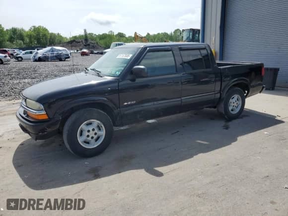 2004 Chevrolet S-10 LS z VIN 1GCDT13X84K146700, wystawiony jako Copart lot #57157835 z przebiegiem 164 393 mil mil oraz Szkoda całkowita • Salvage title. Historia ofert i sprzedaży dostępna na DreamBid. Obrazek 1.