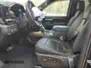 2022 Chevrolet Silverado 1500 с VIN 1GCUDJETXNZ525195, выставлен на аукционе Copart как лот 52793645 с пробегом 33 158 миль миль и Списание • Salvage title. История ставок и продаж доступна на DreamBid. Изображение 7.