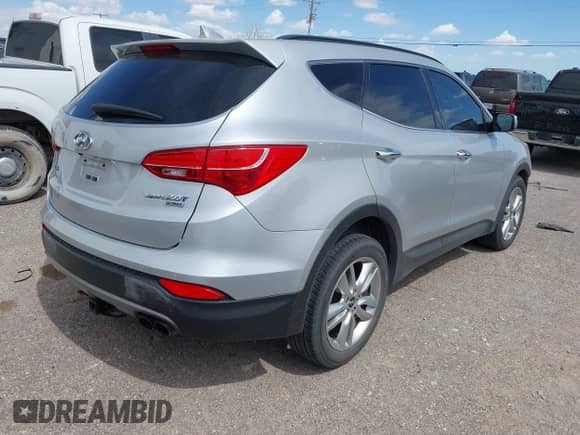 2016 Hyundai Santa Fe z VIN 5XYZW4LA5GG317357, wystawiony jako IAAI lot #42573155 z przebiegiem 103 382 mil mil oraz . Historia ofert i sprzedaży dostępna na DreamBid. Obrazek 4.