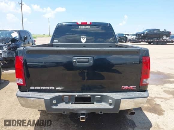 2012 GMC Sierra 1500 SLT with VIN 3GTU2WE28CG246674, listed as a IAAI auction lot 42677184 with 272,960 mi miles and . Bid and sale history available at DreamBid. Image 17.