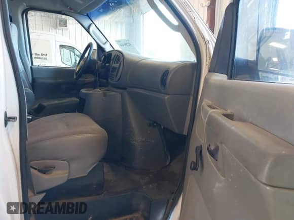 2003 Ford Econoline Cargo with VIN 1FTNE24W53HA22180, listed as a IAAI auction lot 42206484 with 306,921 mi miles and . Bid and sale history available at DreamBid. Image 5.