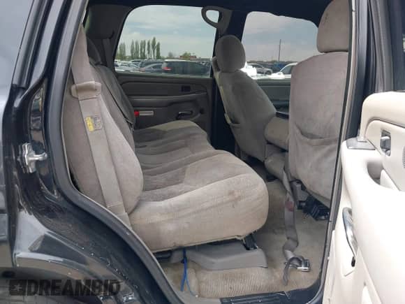 2005 Chevrolet Tahoe Z71 с VIN 1GNEC13T35R243319, выставлен на аукционе IAAI как лот 42021248 с пробегом 301 747 миль миль и . История ставок и продаж доступна на DreamBid. Изображение 8.