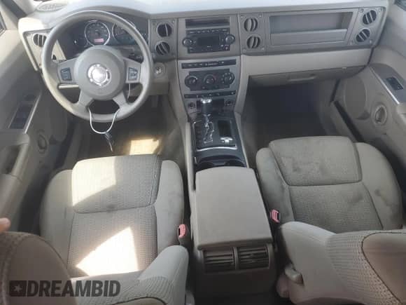2006 Jeep Commander z VIN 1J8HG48NX6C310730, wystawiony jako Copart lot #67908125 z przebiegiem 150 144 mil mil oraz Szkoda całkowita • Salvage title. Historia ofert i sprzedaży dostępna na DreamBid. Obrazek 8.