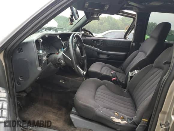 2003 Chevrolet Blazer LS with VIN 1GNDT13X53K140312, listed as a Copart auction lot 68031625 with 183,619 mi miles and Salvage title. Bid and sale history available at DreamBid. Image 7.