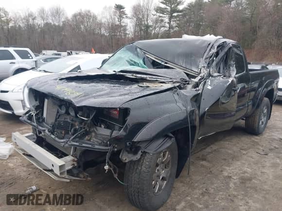 2011 Toyota Tacoma z VIN 5TFUU4EN9BX007217, wystawiony jako IAAI lot #41798391 z przebiegiem 71 684 mil mil oraz . Historia ofert i sprzedaży dostępna na DreamBid. Obrazek 18.