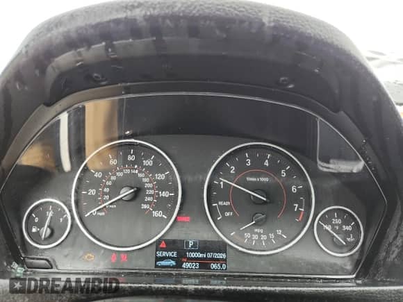 2017 BMW 3 Series 330i xDrive z VIN WBA8D9C37HA012411, wystawiony jako Copart lot #82086245 z przebiegiem 49 023 mil mil oraz Szkoda całkowita • Salvage title. Historia ofert i sprzedaży dostępna na DreamBid. Obrazek 9.