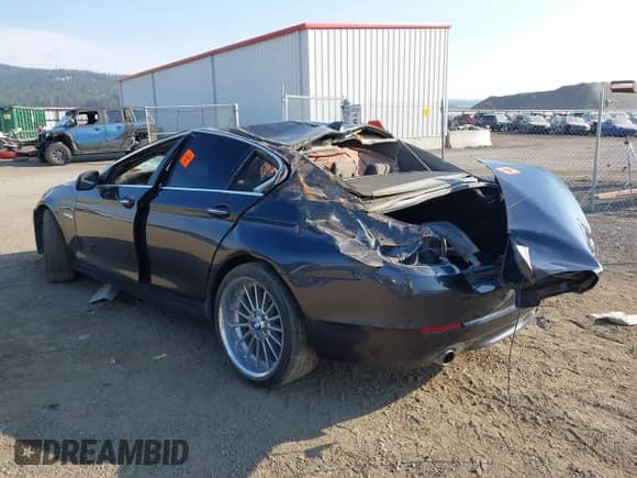 2011 BMW 5 Series 535i с VIN WBAFR7C53BC805487, выставлен на аукционе IAAI как лот 43151717 с пробегом Не указан миль и . История ставок и продаж доступна на DreamBid. Изображение 3.