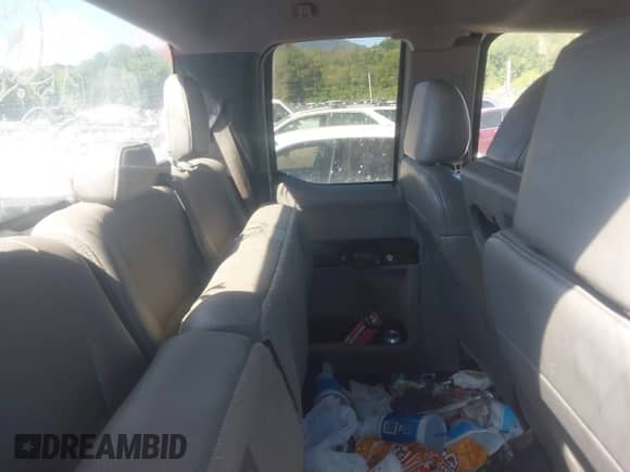 2016 Ford F-150 XLT z VIN 1FTEX1EP0GFD10234, wystawiony jako IAAI lot #43110791 z przebiegiem 247 573 mil mil oraz . Historia ofert i sprzedaży dostępna na DreamBid. Obrazek 8.