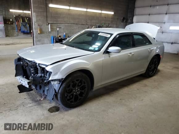 2020 Chrysler 300 S с VIN 2C3CCAGG6LH128552, выставлен на аукционе Copart как лот 49165995 с пробегом 50 925 миль миль и Списание • Salvage title. История ставок и продаж доступна на DreamBid. Изображение 1.