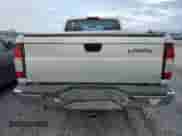 1998 Nissan Frontier z VIN 1N6DD21Y5WC370452, wystawiony jako Copart lot #82334074 z przebiegiem 178 861 mil mil oraz Czysty tytuł • Clean title. Historia ofert i sprzedaży dostępna na DreamBid. Obrazek 6.