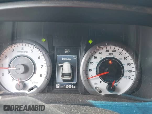2015 Toyota Sienna SE with VIN 5TDXK3DC9FS598741, listed as a IAAI auction lot 42351368 with 150,054 mi miles and . Bid and sale history available at DreamBid. Image 7.