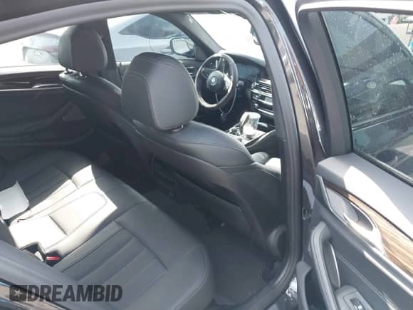 2021 BMW 5 Series 540i с VIN WBA53BJ02MWX10749, выставлен на аукционе IAAI как лот 42339201 с пробегом 46 807 миль миль и . История ставок и продаж доступна на DreamBid. Изображение 8.