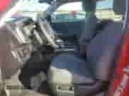 2023 Toyota Tacoma SR z VIN 3TMCZ5AN6PM567217, wystawiony jako Copart lot #89866325 z przebiegiem 4 835 mil mil oraz Czysty tytuł • Clean title. Historia ofert i sprzedaży dostępna na DreamBid. Obrazek 7.