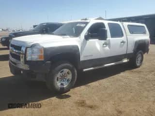 2010 Chevrolet Silverado 2500HD LT с VIN 1GC4KXBG0AF154561, выставлен на аукционе Copart как лот 59692715 с пробегом 231 304 миль миль и Списание • Salvage title. История ставок и продаж доступна на DreamBid. Изображение 1.