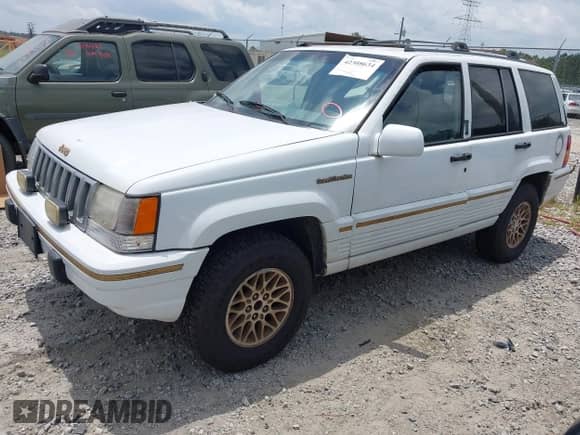 1995 Jeep Grand Cherokee Limited with VIN 1J4GZ78Y8SC763399, listed as a IAAI auction lot 42308634 with 335,962 mi miles and . Bid and sale history available at DreamBid. Image 2.